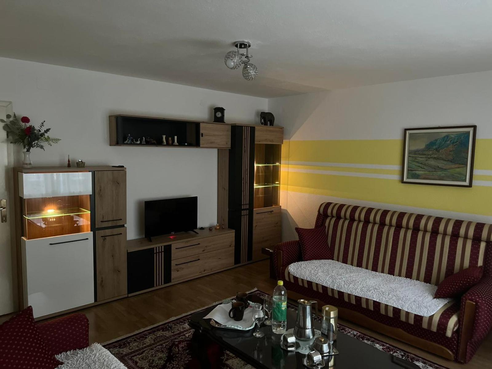 Apartman Kod Ismete Біхач Екстер'єр фото