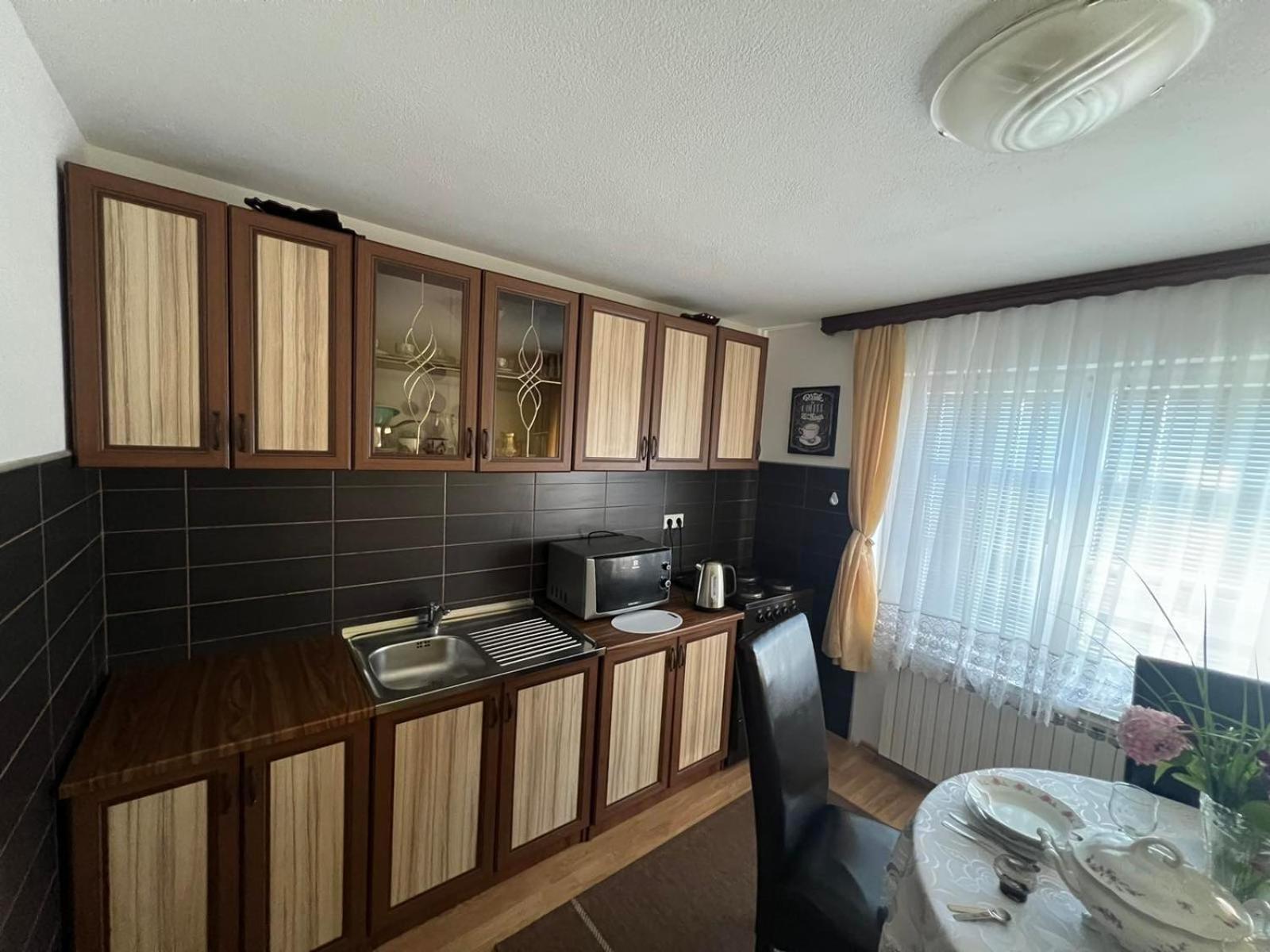 Apartman Kod Ismete Біхач Екстер'єр фото